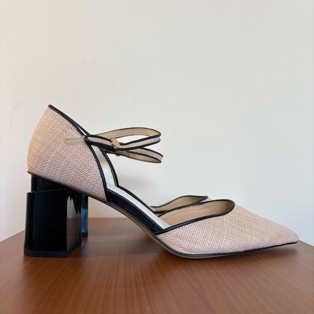 Franco Sarto Two Toned Textured Classic Neutral Pumps size 8.5